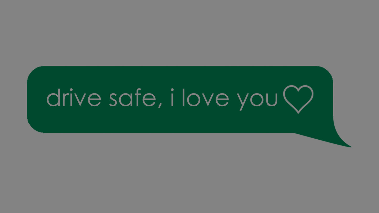 Autosticker „drive safe, I love you“ (Collection B5_Builds) – stilvoller Tuning-Aufkleber in 10 × 2,5 cm oder 15 × 3,8 cm. Hochwertige Oracal/Orafol-Folie, frisch produziert & liebevoll verpackt. Perfekt für Auto-Enthusiasten, als Geschenk oder persönliches Statement. Einfache Anwendung per Anleitung (QR-Code auf Rechnung + YouTube-Video). Versand in 2–4 Werktagen (ohne Streetwear-Bestellung). Farbe : Katusgruen