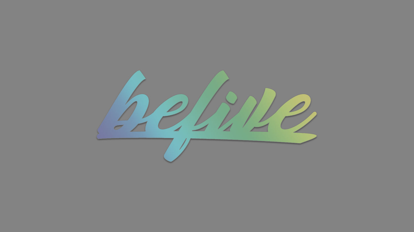 Autosticker „befive“ (Collection B5_Builds) – stylischer Tuning-Aufkleber in 10 × 4,1 cm, 15 × 6,2 cm oder 20 × 8,3 cm. Hochwertige Oracal/Orafol-Folie, frisch produziert & liebevoll verpackt. Perfekt für Auto-Fans, als Geschenk oder individuelles Statement. Einfache Anwendung per Anleitung (QR-Code auf Rechnung + YouTube-Video). Versand in 2–4 Werktagen (ohne Streetwear-Bestellung). Farbe : Oilslick Schwarz