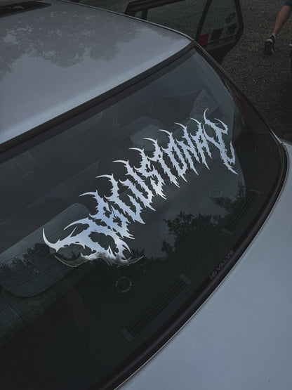 delusional bloodline chrome auf einer Heckscheibe eines Autos